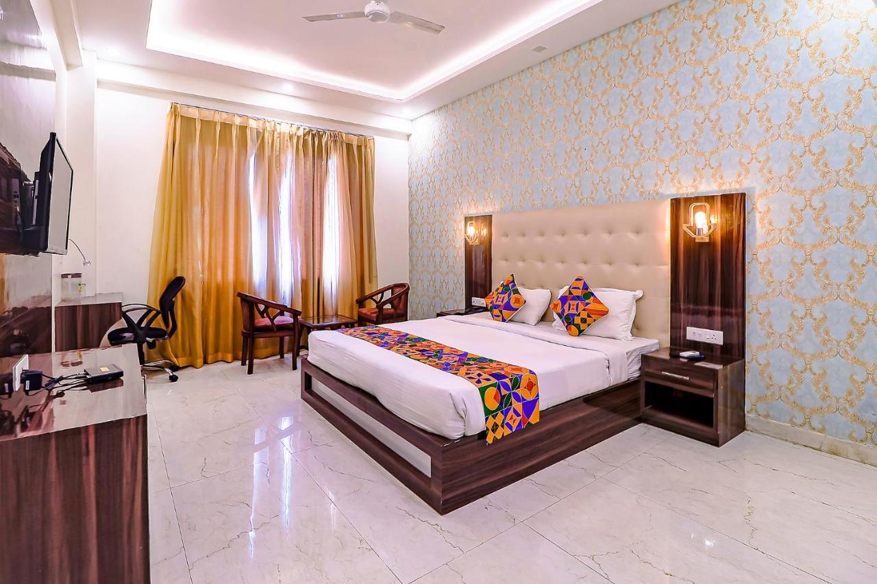 Fabhotel Swess Grand Agra  Ngoại thất bức ảnh