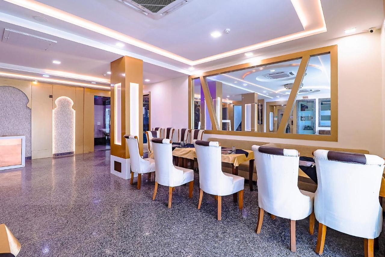 Fabhotel Swess Grand Agra  Ngoại thất bức ảnh